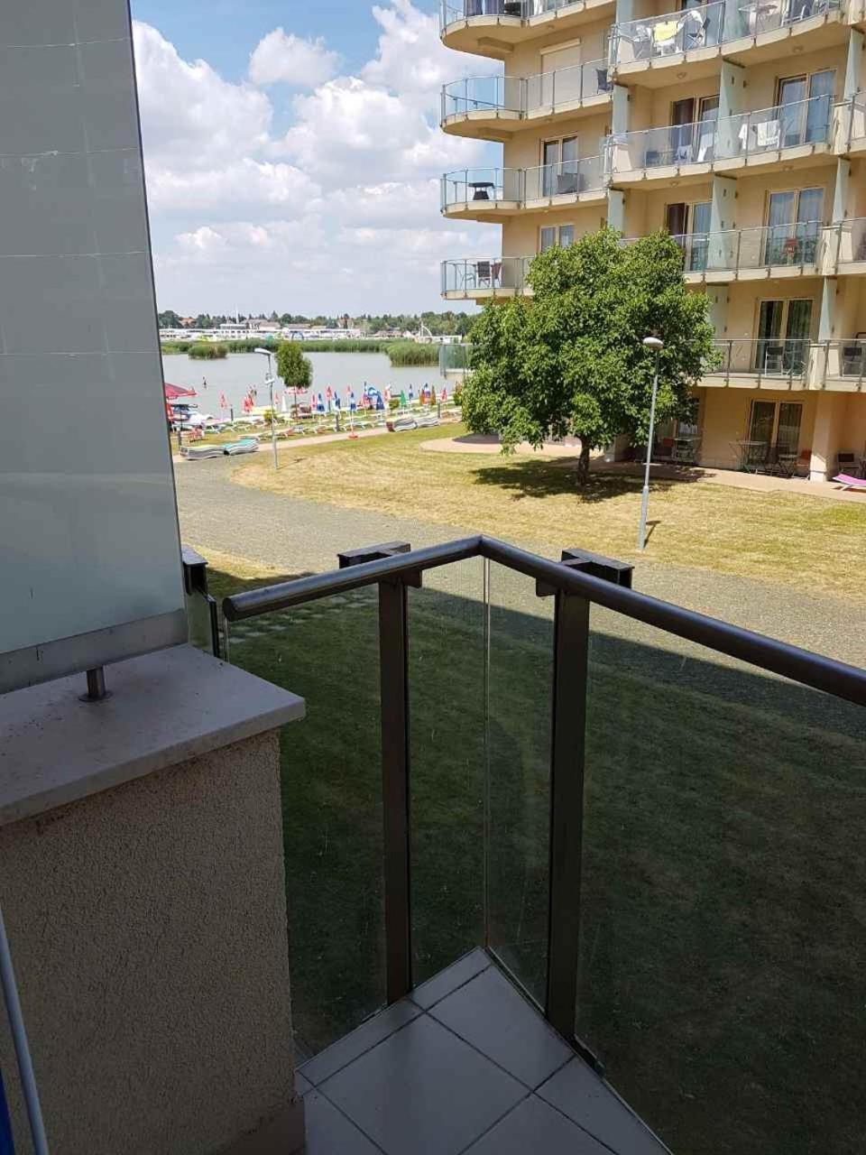 Lake And Spa Apartman Velence Zewnętrze zdjęcie